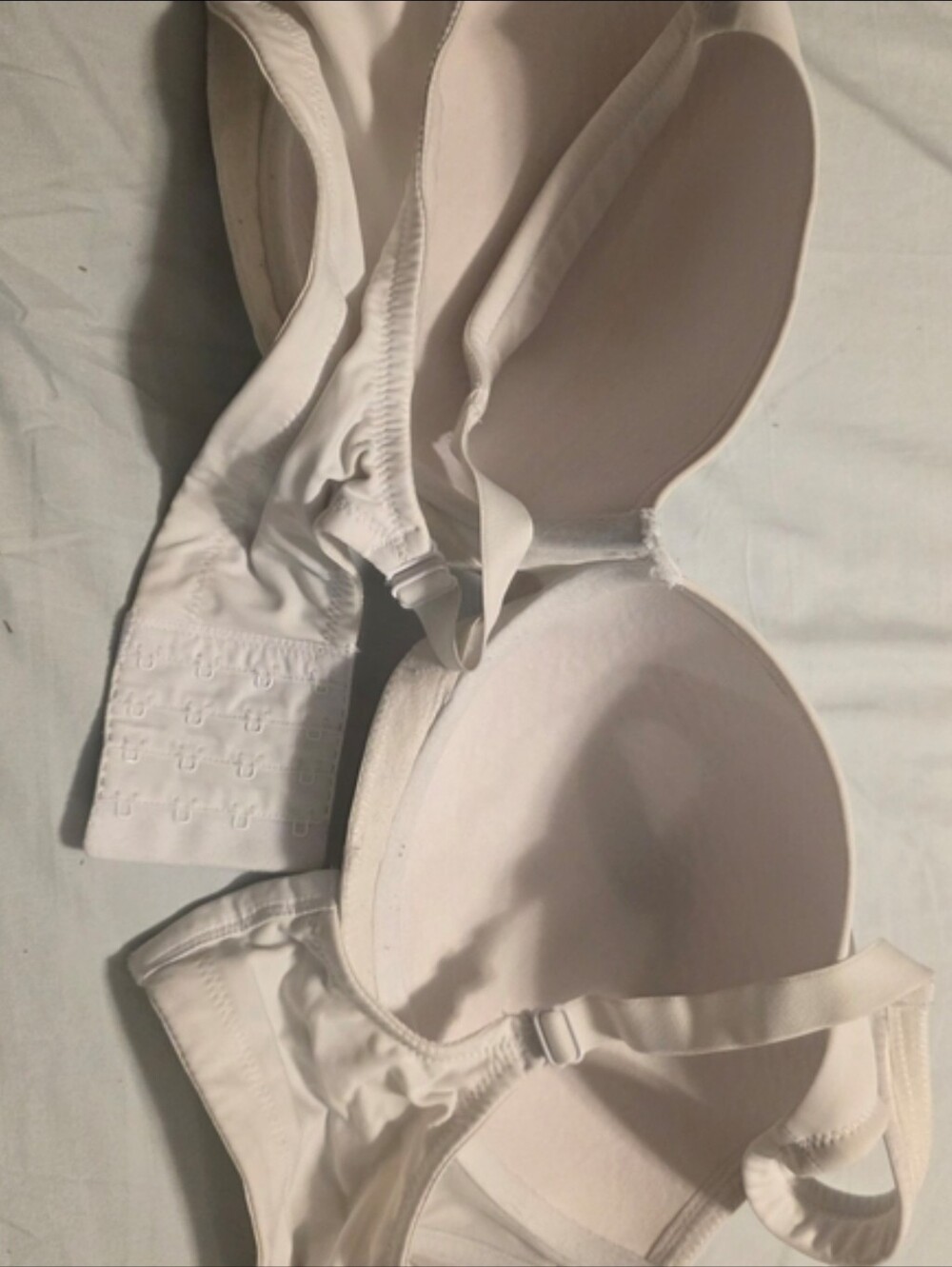 Leading Lady White Wireless Bra